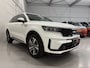 Kia Sorento 1.6 T-GDI Plug-in Hybrid 4WD Platinum LEER/HEAD-UP/BOSE/360CAMERA/LED/VENTILATIE+MEMORY/CARPLAY/19"/EL.A.KLEP/DONKERE-HEMEL/NIVEAU-REGELING/KIA FABRIEKS-GARANTIE T/M 12-2028