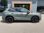 Volkswagen Tiguan 1.5 eHybrid R-Line | Black line | Leder | Head up | 360 Camera | 20 Inch | Trekhaak | Dode hoek | IQ light | Elek. klep | Rijklaar incl. garantie