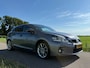 Lexus CT 200h Business Line Automaat | Leder | Trekhaak | Navi | Clima | 17" Velgen | Stoelverwarming | PDC | Cruise | LED |