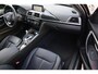 BMW 3-Serie Touring 320i Luxury Line / Leder / LED / Stoelverwarming / PDC