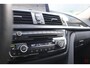 BMW 3-Serie Touring 320i Luxury Line / Leder / LED / Stoelverwarming / PDC