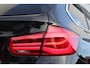 BMW 3-Serie Touring 320i Luxury Line / Leder / LED / Stoelverwarming / PDC