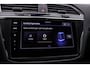 Volkswagen Tiguan R-Line Business+ 1.4 TSI eHybrid 245pk DSG Automaat Trekhaak, Elektrische achterklep, Adaptive cruise control, Achteruitrijcamera, LED matrix koplampen