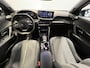 Peugeot e-2008 EV Allure Avantage 54 kWh | SoH 97% | Achteruitrijcamera | Android/Apple Carplay | LM Velgen 17" | PDC Voor en Achter | Cruise Control | Bluetooth | DAB | Airco |