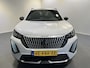 Peugeot e-2008 EV Allure Avantage 54 kWh | SoH 97% | Achteruitrijcamera | Android/Apple Carplay | LM Velgen 17" | PDC Voor en Achter | Cruise Control | Bluetooth | DAB | Airco |