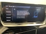 Peugeot e-2008 EV Allure Avantage 54 kWh | SoH 97% | Achteruitrijcamera | Android/Apple Carplay | LM Velgen 17" | PDC Voor en Achter | Cruise Control | Bluetooth | DAB | Airco |