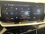 Peugeot e-2008 EV Allure Avantage 54 kWh | SoH 97.8% | Android/Apple Carplay | LM Velgen 17" | PDC Voor en Achter | Cruise Control | Bluetooth | DAB | Airco |