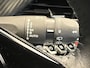 Peugeot e-2008 EV Allure Avantage 54 kWh | SoH 97.8% | Android/Apple Carplay | LM Velgen 17" | PDC Voor en Achter | Cruise Control | Bluetooth | DAB | Airco |