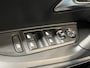 Peugeot e-2008 EV Allure Avantage 54 kWh | SoH 97.8% | Android/Apple Carplay | LM Velgen 17" | PDC Voor en Achter | Cruise Control | Bluetooth | DAB | Airco |