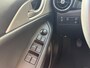Mazda CX-3 2.0 SkyActiv-G 121 Sportive / NL-Auto / Stoelverwarming / Cruise-Control / Climate-Control / Apple-Carplay & Android-Auto / Armsteun V+A / DAB Radio-Bluetooth / PDC-Achter / 18'' LMV / ENZ.