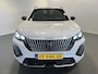 Peugeot e-2008 EV Allure Avantage 54 kWh | SoH 97.4% | Android/Apple Carplay | LM Velgen 17" | PDC Voor en Achter | Cruise Control | Bluetooth | DAB | Airco |