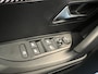 Peugeot e-2008 EV Allure Avantage 54 kWh | SoH 97.4% | Android/Apple Carplay | LM Velgen 17" | PDC Voor en Achter | Cruise Control | Bluetooth | DAB | Airco |
