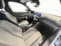 Peugeot e-2008 EV Allure Avantage 54 kWh | SoH 97.4% | Android/Apple Carplay | LM Velgen 17" | PDC Voor en Achter | Cruise Control | Bluetooth | DAB | Airco |