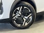 Peugeot e-2008 EV Allure Avantage 54 kWh | Android/Apple Carplay | LM Velgen 17" | PDC Voor en Achter | Cruise Control | Bluetooth | DAB | Airco |