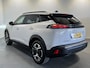 Peugeot e-2008 EV Allure Avantage 54 kWh | SoH 97.4% | Android/Apple Carplay | LM Velgen 17" | PDC Voor en Achter | Cruise Control | Bluetooth | DAB | Airco |