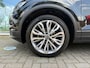 Volkswagen T-Roc 1.5 TSI Style Business - Automaat - Pano/Schuifdak - Navi - Parkeerhulp