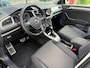 Volkswagen T-Roc 1.5 TSI Style Business - Automaat - Pano/Schuifdak - Navi - Parkeerhulp