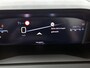 Peugeot 2008 SUV Allure 100pk | Navigatie | Climate Control | Cruise Control | Parkeersensoren v+a | Keyless | Armsteun | Digitaal instrumentenpaneel | Draadloze Apple Carplay / Android Auto + telefoonlader | DAB+ radio | Led koplampen | Donker getint glas | 17" lichtmetalen velgen |