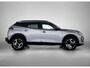 Peugeot 2008 SUV Allure 100pk | Navigatie | Climate Control | Cruise Control | Parkeersensoren v+a | Keyless | Armsteun | Digitaal instrumentenpaneel | Draadloze Apple Carplay / Android Auto + telefoonlader | DAB+ radio | Led koplampen | Donker getint glas | 17" lichtmetalen velgen |