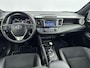 Toyota RAV4 2.5 Hybrid AWD Style | Trekhaak | Dodehoek detectie | Stoel-/stuurverwarming | Verwarmbare voorruit | 360 camera | LED | Keyless | Adaptive Cruise | Clima | 18 inch