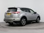 Toyota RAV4 2.5 Hybrid AWD Style | Trekhaak | Dodehoek detectie | Stoel-/stuurverwarming | Verwarmbare voorruit | 360 camera | LED | Keyless | Adaptive Cruise | Clima | 18 inch