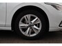Volkswagen Golf 1.0 eTSI Life Automaat Virtual Sfeerverlichting 16 inch Navigatie Achteruitrijcamera