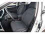 Volkswagen Golf 1.0 eTSI Life Automaat Virtual Sfeerverlichting 16 inch Navigatie Achteruitrijcamera