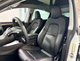 Tesla Model Y 351PK Long Range AWD 75 kWh Automaat | 1e eigenaar | Panoramadak | Basic Autopilot | 360 Camera | Stoelverwarming | Leder | Elektrische Achterklep | Elektrische Stoelen | Full LED |