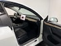 Tesla Model Y 351PK Long Range AWD 75 kWh Automaat | 1e eigenaar | Panoramadak | Basic Autopilot | 360 Camera | Stoelverwarming | Leder | Elektrische Achterklep | Elektrische Stoelen | Full LED |