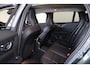 Volvo V60 T6 Recharge AWD Plus Dark - Panorama/schuifdak - IntelliSafe Assist & Surround - 360º Camera - Harman/Kardon audio - Verwarmde voorstoelen, stuur & achterbank - Parkeersensoren voor & achter - Elektr. bedienb. voorstoelen met geheugen - Head up display - Extra getint glas - 19' LMV
