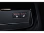 Volvo V60 T6 Recharge AWD Plus Dark - Panorama/schuifdak - IntelliSafe Assist & Surround - 360º Camera - Harman/Kardon audio - Verwarmde voorstoelen, stuur & achterbank - Parkeersensoren voor & achter - Elektr. bedienb. voorstoelen met geheugen - Head up display - Extra getint glas - 19' LMV