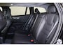 Volvo V60 T6 Recharge AWD Plus Dark - Panorama/schuifdak - IntelliSafe Assist & Surround - 360º Camera - Harman/Kardon audio - Verwarmde voorstoelen, stuur & achterbank - Parkeersensoren voor & achter - Elektr. bedienb. voorstoelen met geheugen - Head up display - Extra getint glas - 19' LMV