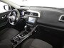 Renault Kadjar 1.2 TCe Limited 130PK AUTO | Navigatie | App connect | Keyless | Parkeersensoren voor/achter | LED | Climate control | 17"LMV