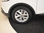 Renault Kadjar 1.2 TCe Limited 130PK AUTO | Navigatie | App connect | Keyless | Parkeersensoren voor/achter | LED | Climate control | 17"LMV