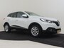 Renault Kadjar 1.2 TCe Limited 130PK AUTO | Navigatie | App connect | Keyless | Parkeersensoren voor/achter | LED | Climate control | 17"LMV