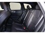 Volvo XC60 T8 Recharge AWD Ultra Black Edition Exec - Luchtvering - Panorama/schuifdak - IntelliSafe Assist & Surround - 360º Camera - Bowers & Wilkins audio - Adaptieve LED koplampen - Verwarmde voorstoelen, stuur & achterbank - Parkeersensoren voor & achter - Elektr. bedienb. voorstoelen met geheugen - Head up display - Draadloze tel. lader - Extra getint glas - 21' LMV