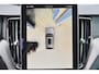 Volvo XC60 T8 Recharge AWD Ultra Black Edition Exec - Luchtvering - Panorama/schuifdak - IntelliSafe Assist & Surround - 360º Camera - Bowers & Wilkins audio - Adaptieve LED koplampen - Verwarmde voorstoelen, stuur & achterbank - Parkeersensoren voor & achter - Elektr. bedienb. voorstoelen met geheugen - Head up display - Draadloze tel. lader - Extra getint glas - 21' LMV