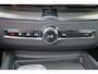 Volvo XC60 T8 Recharge AWD Ultra Black Edition Exec - Luchtvering - Panorama/schuifdak - IntelliSafe Assist & Surround - 360º Camera - Bowers & Wilkins audio - Adaptieve LED koplampen - Verwarmde voorstoelen, stuur & achterbank - Parkeersensoren voor & achter - Elektr. bedienb. voorstoelen met geheugen - Head up display - Draadloze tel. lader - Extra getint glas - 21' LMV