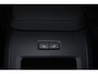 Volvo XC60 T8 Recharge AWD Ultra Black Edition Exec - Luchtvering - Panorama/schuifdak - IntelliSafe Assist & Surround - 360º Camera - Bowers & Wilkins audio - Adaptieve LED koplampen - Verwarmde voorstoelen, stuur & achterbank - Parkeersensoren voor & achter - Elektr. bedienb. voorstoelen met geheugen - Head up display - Draadloze tel. lader - Extra getint glas - 21' LMV