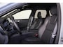 Volvo XC60 T8 Recharge AWD Ultra Black Edition Exec - Luchtvering - Panorama/schuifdak - IntelliSafe Assist & Surround - 360º Camera - Bowers & Wilkins audio - Adaptieve LED koplampen - Verwarmde voorstoelen, stuur & achterbank - Parkeersensoren voor & achter - Elektr. bedienb. voorstoelen met geheugen - Head up display - Draadloze tel. lader - Extra getint glas - 21' LMV