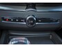 Volvo XC60 T8 Recharge AWD Ultra Black Edition Exec - Luchtvering - Panorama/schuifdak - IntelliSafe Assist & Surround - 360º Camera - Bowers & Wilkins audio - Adaptieve LED koplampen - Verwarmde voorstoelen, stuur & achterbank - Parkeersensoren voor & achter - Elektr. bedienb. voorstoelen met geheugen - Head up display - Draadloze tel. lader - Extra getint glas - 21' LMV