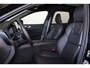 Volvo XC60 T8 Recharge AWD Ultra Black Edition Exec - Luchtvering - Panorama/schuifdak - IntelliSafe Assist & Surround - 360º Camera - Bowers & Wilkins audio - Adaptieve LED koplampen - Verwarmde voorstoelen, stuur & achterbank - Parkeersensoren voor & achter - Elektr. bedienb. voorstoelen met geheugen - Head up display - Draadloze tel. lader - Extra getint glas - 21' LMV