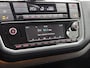 Volkswagen Up! 1.0 CROSS UP! 75 PK | Automaat | Stoelverwarming | Climatronic (Automatische Airco) | All Season Banden | Lichtmetalen Velgen | Parkeersensoren | Camera
