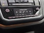 Volkswagen Up! 1.0 CROSS UP! 75 PK | Automaat | Stoelverwarming | Climatronic (Automatische Airco) | All Season Banden | Lichtmetalen Velgen | Parkeersensoren | Camera