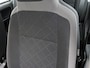 Volkswagen Up! 1.0 CROSS UP! 75 PK | Automaat | Stoelverwarming | Climatronic (Automatische Airco) | All Season Banden | Lichtmetalen Velgen | Parkeersensoren | Camera