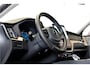 Volvo XC60 2.0 T8 AWD 335kW/456pk Aut8 Recharge Ultra Bright Executive LUCHTVERING + BOWERS&WILKINS + EL.TREKHAAK + PANORAMADAK + BLIS + HEAD-UP + PILOT ASSIST + STOELVERWARMING/-VENTILATIE/-MASSAGE + ADAPT.CRUISE + 360 CAMERA + STUURVERWARMING + 21" LM-VELGEN!