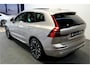 Volvo XC60 2.0 T8 AWD 335kW/456pk Aut8 Recharge Ultra Bright Executive LUCHTVERING + BOWERS&WILKINS + EL.TREKHAAK + PANORAMADAK + BLIS + HEAD-UP + PILOT ASSIST + STOELVERWARMING/-VENTILATIE/-MASSAGE + ADAPT.CRUISE + 360 CAMERA + STUURVERWARMING + 21" LM-VELGEN!