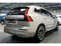 Volvo XC60 2.0 T8 AWD 335kW/456pk Aut8 Recharge Ultra Bright Executive LUCHTVERING + BOWERS&WILKINS + EL.TREKHAAK + PANORAMADAK + BLIS + HEAD-UP + PILOT ASSIST + STOELVERWARMING/-VENTILATIE/-MASSAGE + ADAPT.CRUISE + 360 CAMERA + STUURVERWARMING + 21" LM-VELGEN!