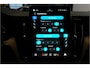 Volvo XC60 2.0 T8 AWD 335kW/456pk Aut8 Recharge Ultra Bright Executive LUCHTVERING + BOWERS&WILKINS + EL.TREKHAAK + PANORAMADAK + BLIS + HEAD-UP + PILOT ASSIST + STOELVERWARMING/-VENTILATIE/-MASSAGE + ADAPT.CRUISE + 360 CAMERA + STUURVERWARMING + 21" LM-VELGEN!