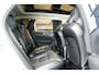 Volvo XC60 2.0 T8 AWD 335kW/456pk Aut8 Recharge Ultra Bright Executive LUCHTVERING + BOWERS&WILKINS + EL.TREKHAAK + PANORAMADAK + BLIS + HEAD-UP + PILOT ASSIST + STOELVERWARMING/-VENTILATIE/-MASSAGE + ADAPT.CRUISE + 360 CAMERA + STUURVERWARMING + 21" LM-VELGEN!